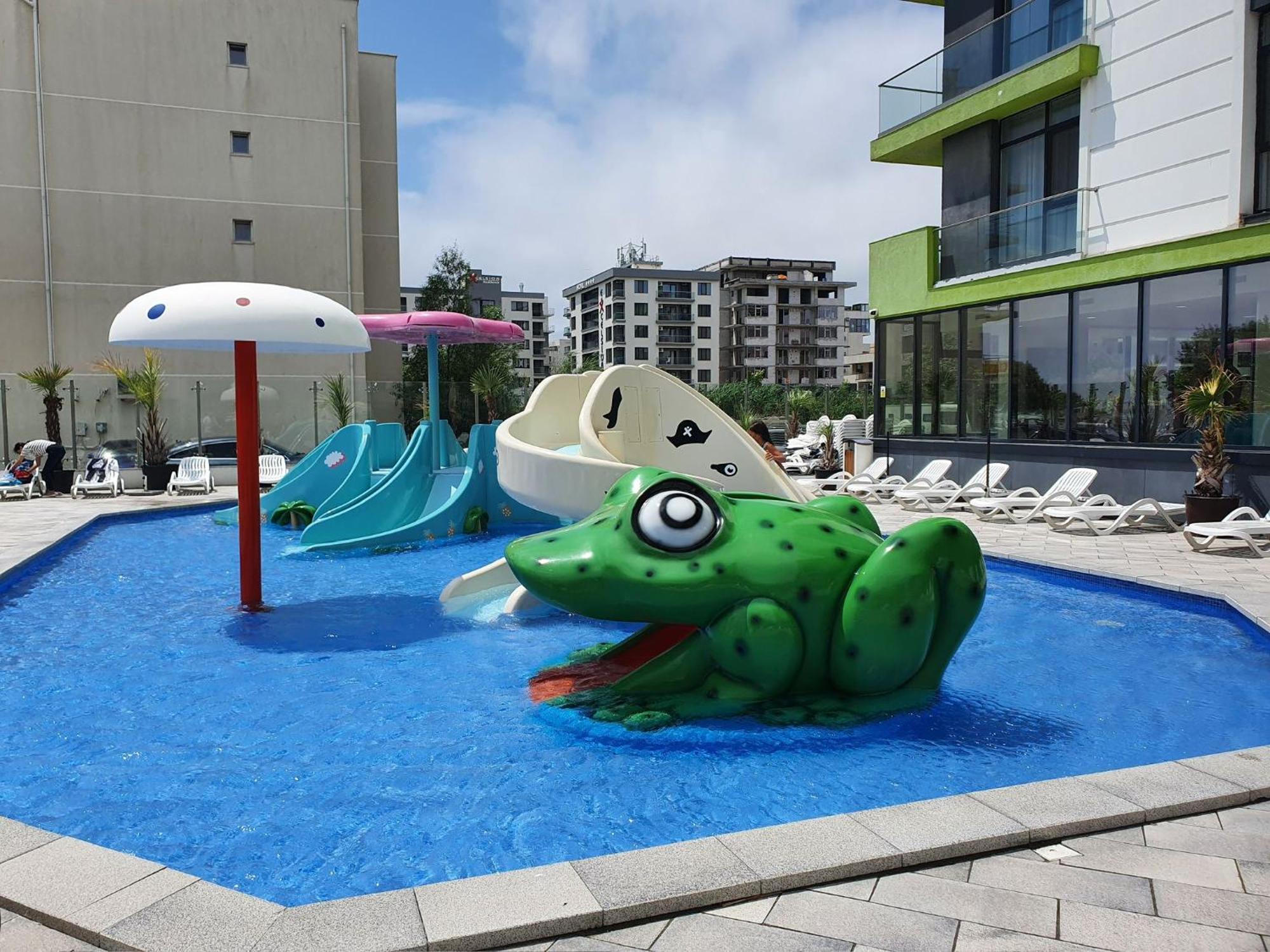 Purple Onyx - Pool & Spa Beach Resort Năvodari Exteriör bild