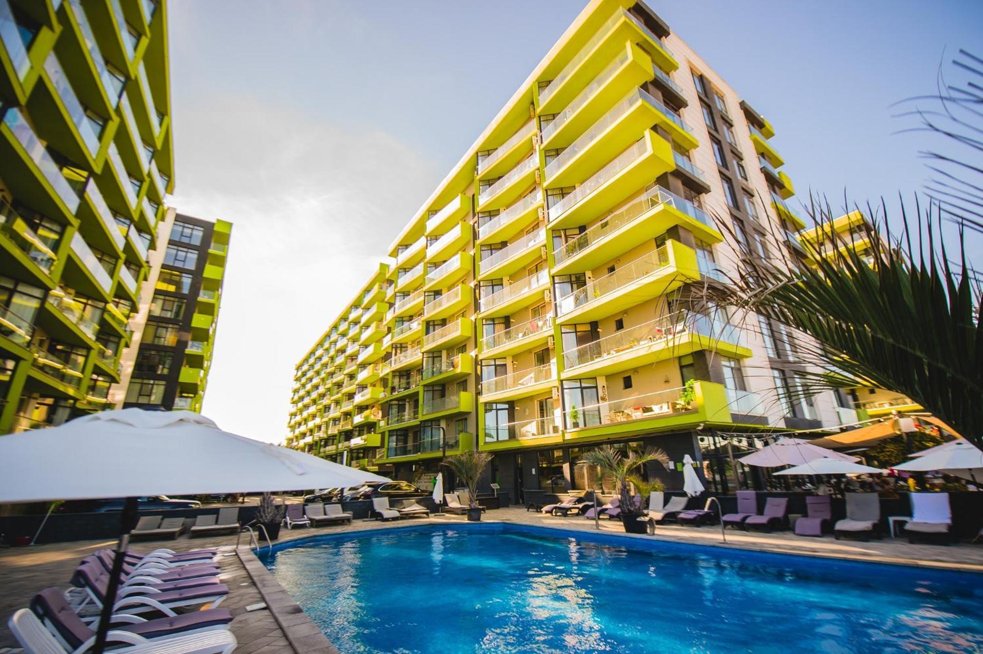 Purple Onyx - Pool & Spa Beach Resort Năvodari Exteriör bild