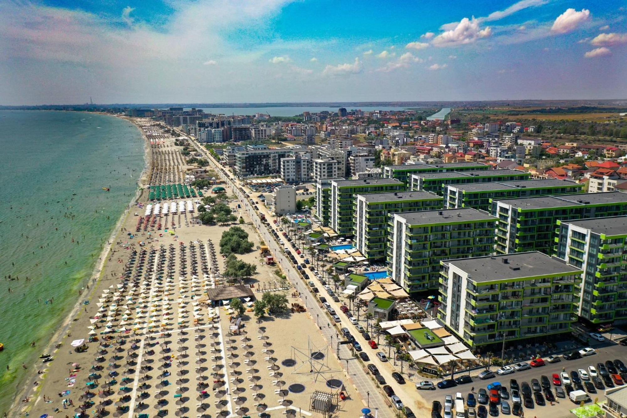 Purple Onyx - Pool & Spa Beach Resort Năvodari Exteriör bild